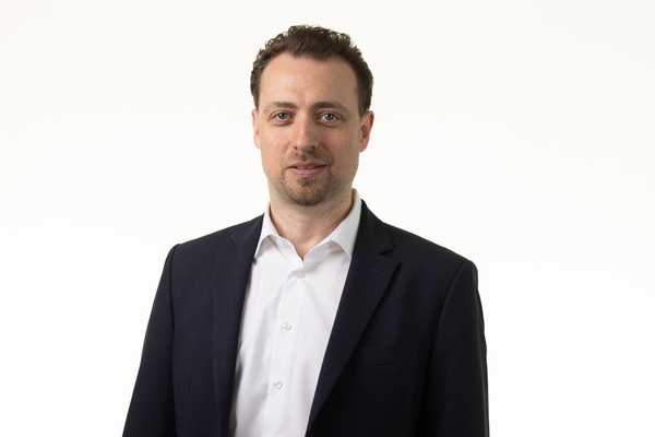 Tobias Zeidler, Peter Gast Shipping